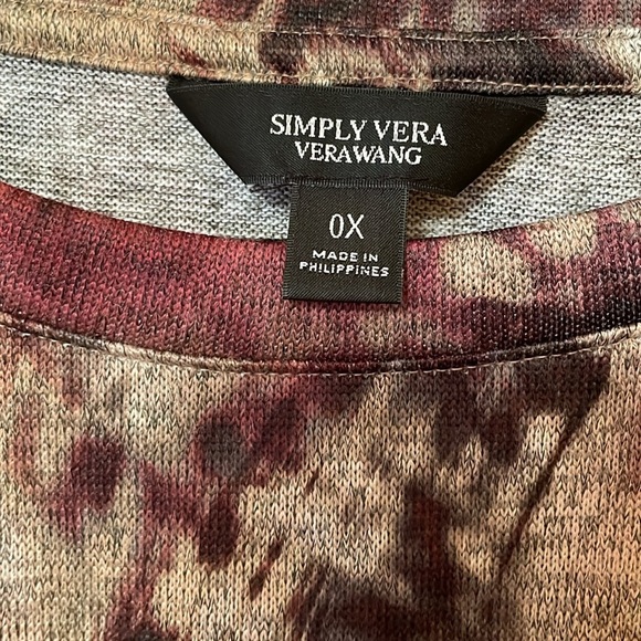 Simply Vera top. Size OX. Short sleeve. - Picture 2 of 5